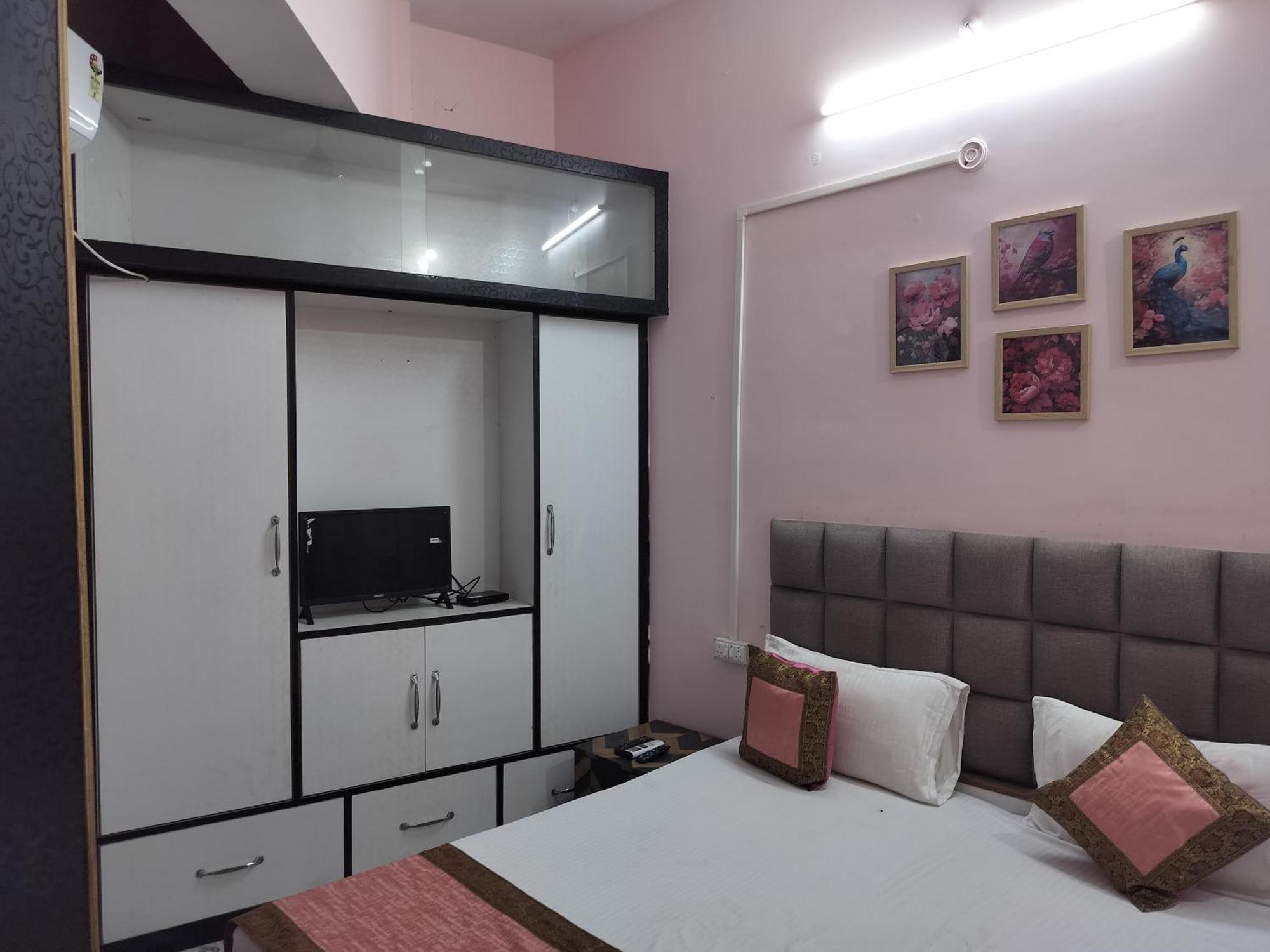 Homestay Trinetra